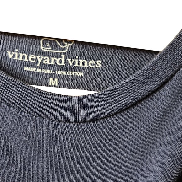 Vineyard Vines Men's Long Sleeve Pocket Tee Boston Flag Graphic Size M Navy Blue - Picture 4 of 5